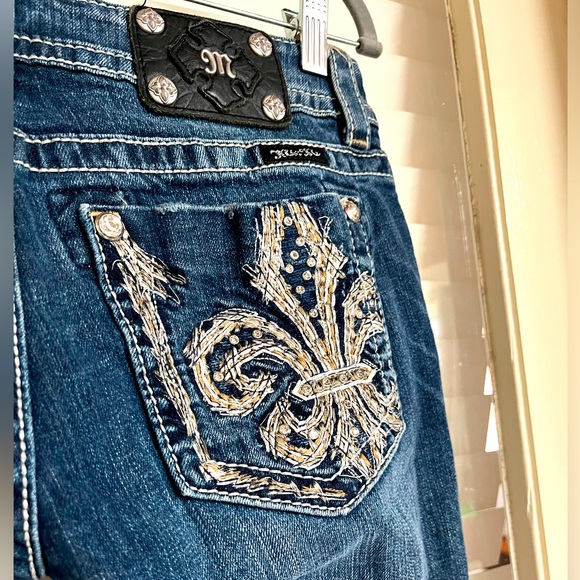 Miss Me Capri Jeans Flyer de lis size 28 - Picture 1 of 13